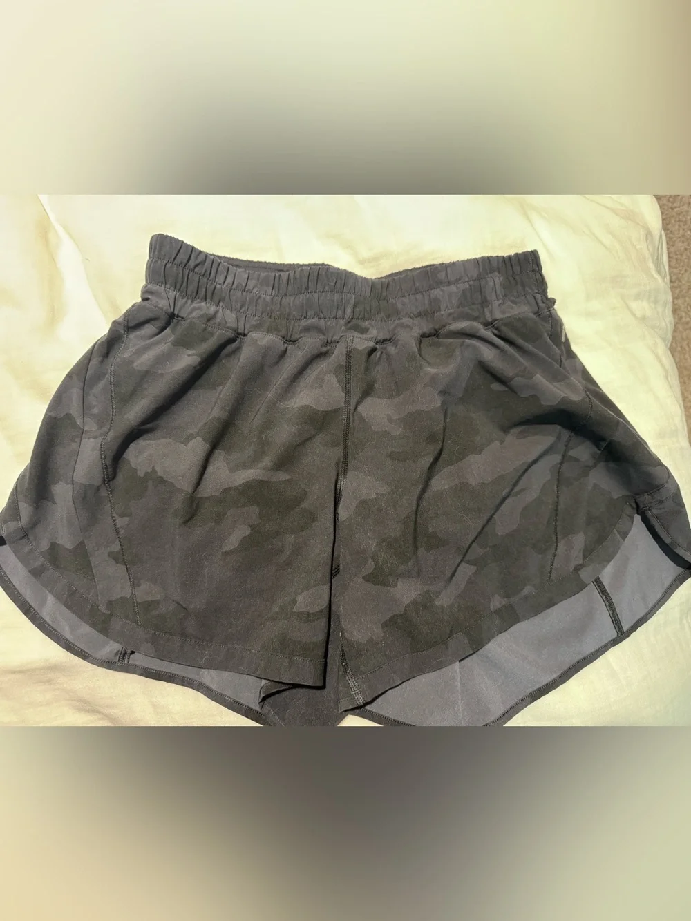 Lululemon Women's Track That Mid-Rise Shorts 5” in Camo Deep Coal